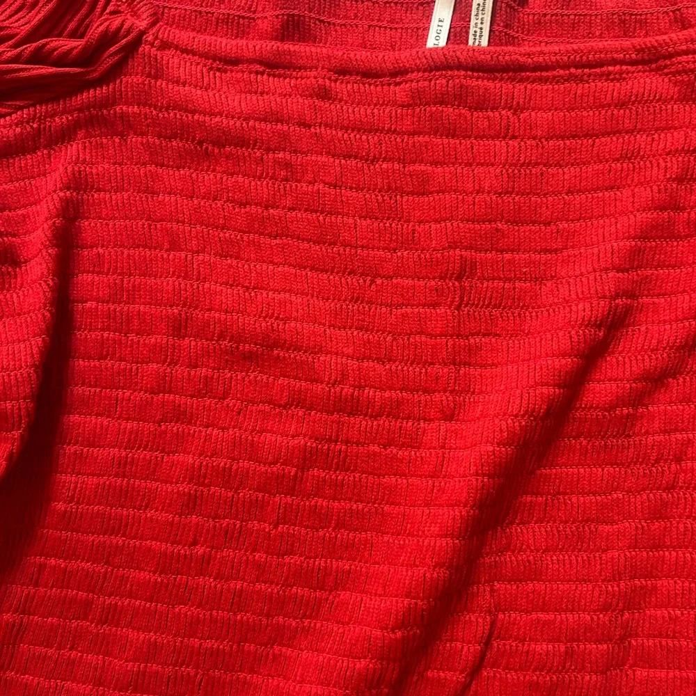 Anthropologie top-ruby red